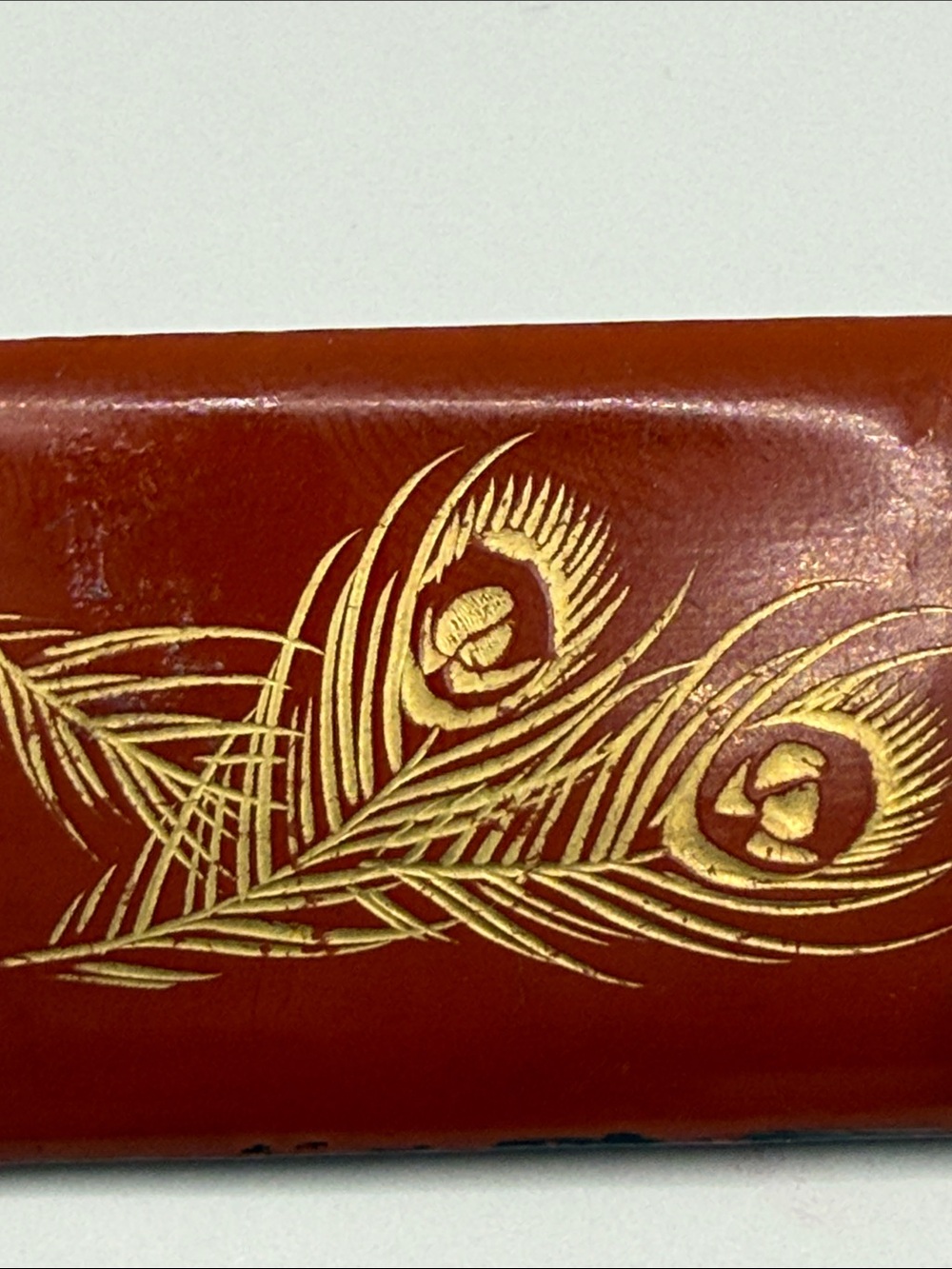 Antique lacquer Estate etched Peacock Feather Red Rectangular pin brooch deco - Picture 4 of 16